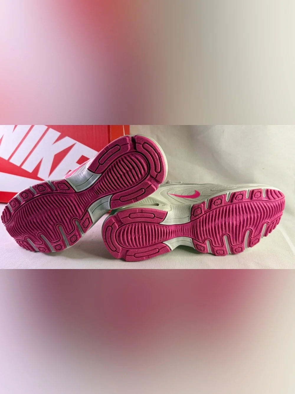 Nike Women’s 10 Air Max Fire Phantom Hyper Pink- light bone New